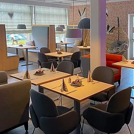 Otel Am Stadtpark 3*