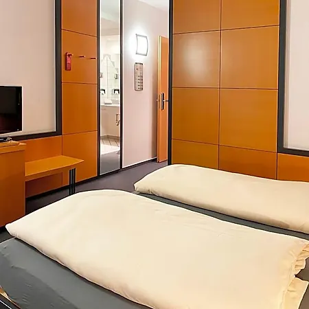 Am Stadtpark Otel 3*